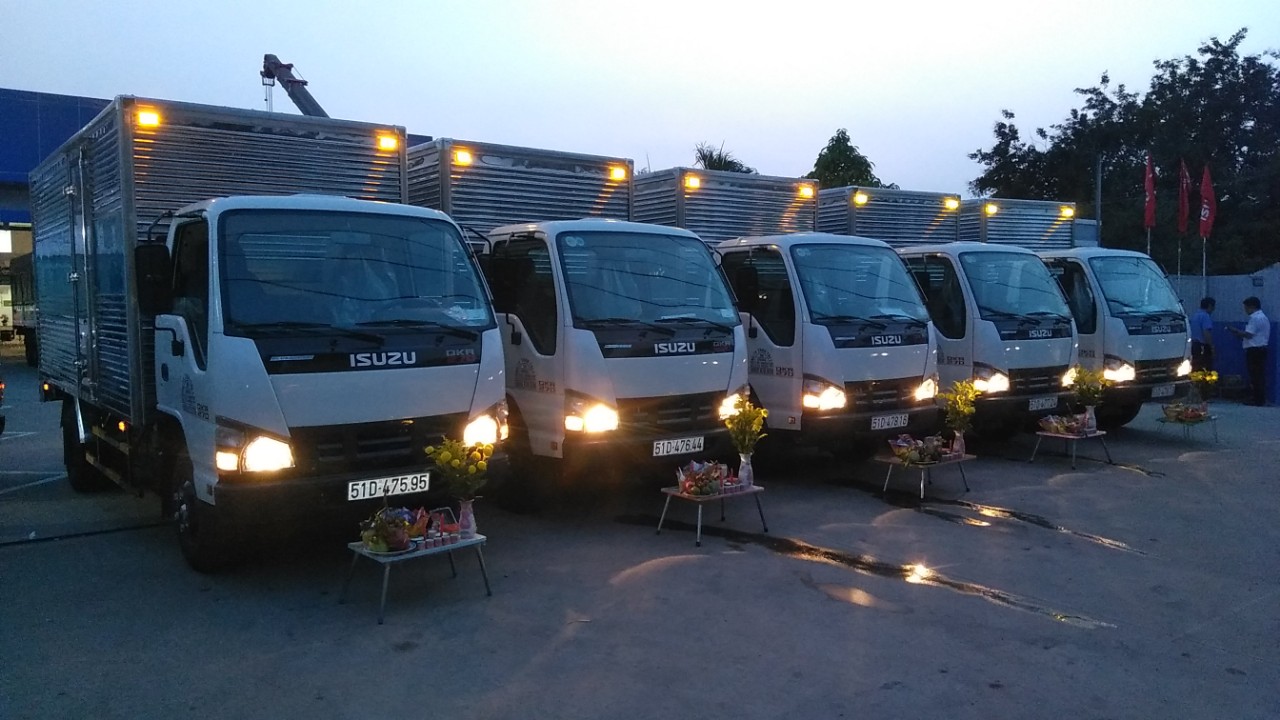 Đội xe tải Vận Chuyển Hưng Nguyên TP.HCM